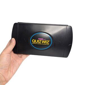 Vintage Tiger Electronics Quiz Whiz Electronic Trivia Game Handheld Game - WORKS